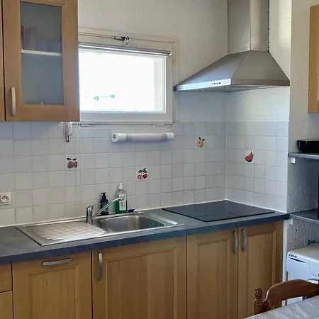 Coeur De Village, Proche Mer, Commerces, Tv, Parking Prive, Ascenseur - Fr-1-529-279 Apartamento *