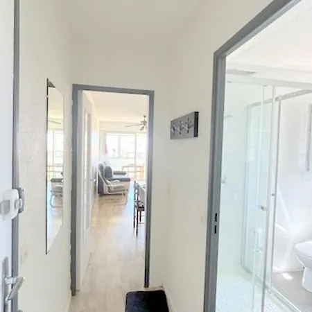 Coeur De Village, Proche Mer, Commerces, Tv, Parking Prive, Ascenseur - Fr-1-529-279 Apartamento