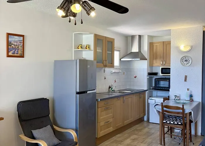 Coeur De Village, Proche Mer, Commerces, Tv, Parking Prive, Ascenseur - Fr-1-529-279 Apartamento