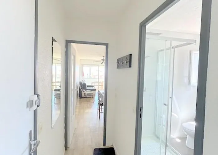 Coeur De Village, Proche Mer, Commerces, Tv, Parking Prive, Ascenseur - Fr-1-529-279 Apartamento